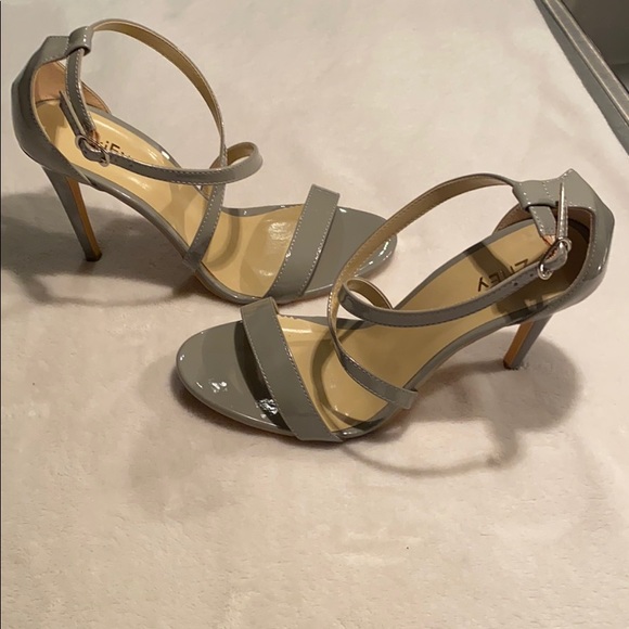 ZriEy Stiletto Heels in Grey Size 9M - Picture 3 of 5